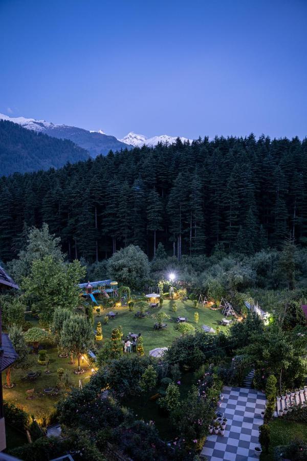 The Conifer Hotell Manāli Exteriör bild