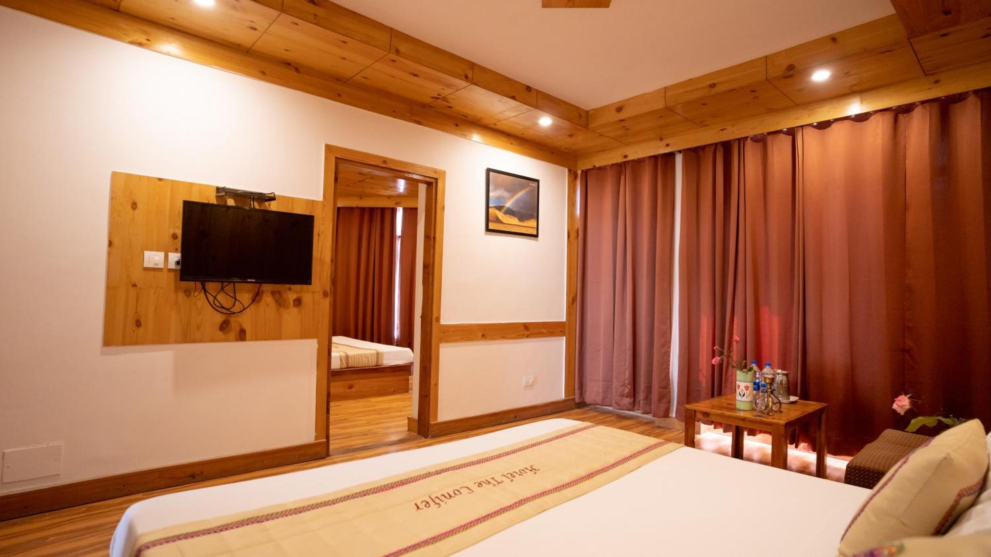 The Conifer Hotell Manāli Exteriör bild